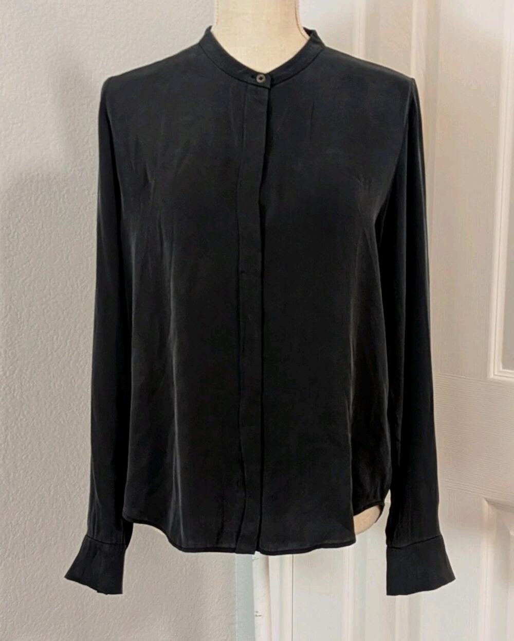 Vince 100% Silk Black Blouse Sz 10 Designer Luxury Work Preppy Old Money Capsule